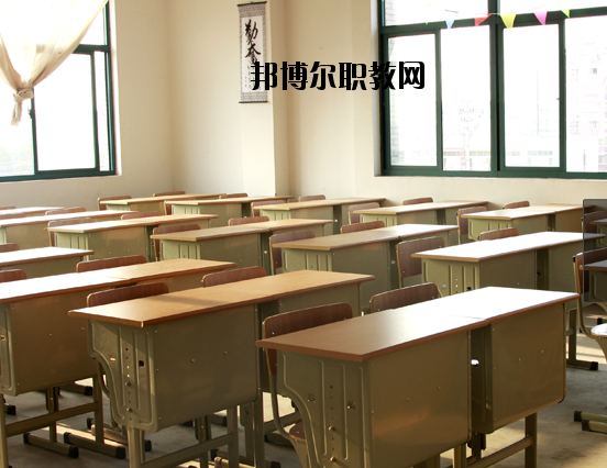 蕪湖機(jī)電學(xué)校2020年報名條件、招生要求、招生對象