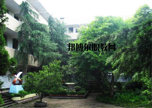 內(nèi)江求是職業(yè)技術(shù)學校怎么樣、好不好