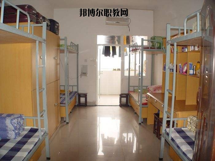 許昌職業(yè)技術學院附屬中專2021年宿舍條件