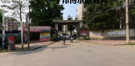 賀州技工學(xué)校2020年招生辦聯(lián)系電話(huà) 