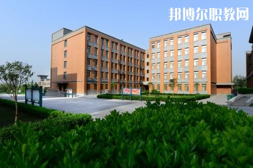 新都衛(wèi)生職業(yè)學(xué)校2020年報名條件、招生要求、招生對象