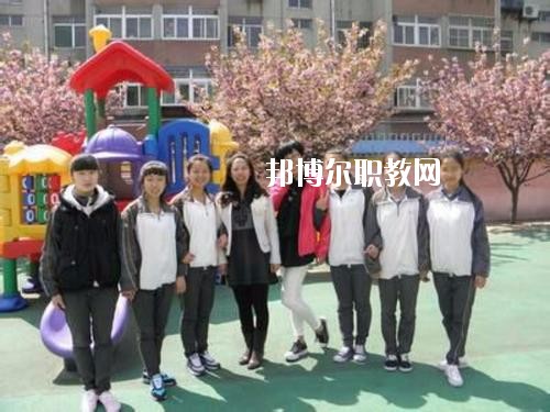 鄭州軟件應(yīng)用中等專業(yè)學(xué)校2021年學(xué)費、收費多少