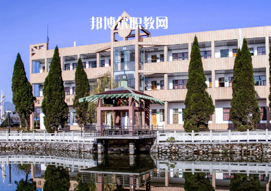 蕪湖機(jī)械工程學(xué)校2020年報名條件、招生要求、招生對象