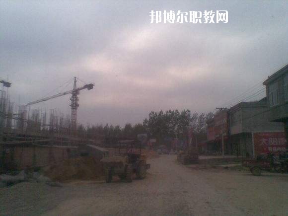 沈丘職業(yè)教育中心2021年報(bào)名條件、招生要求、招生對(duì)象