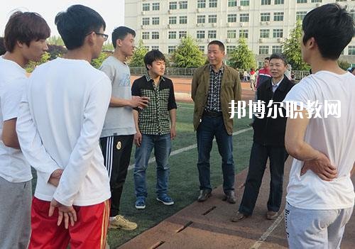 信陽(yáng)建筑工程學(xué)校2021年招生辦聯(lián)系電話(huà)