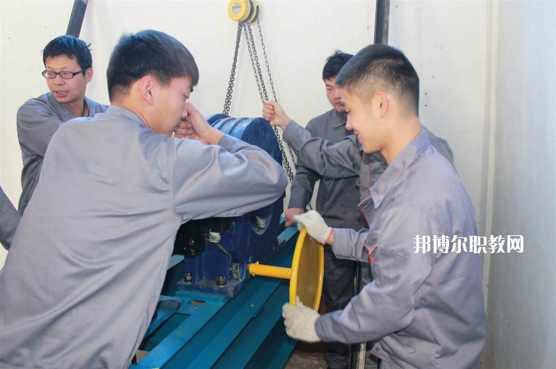 鄭州廣志職業(yè)技術中等專業(yè)學校2021年學費、收費多少