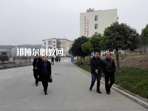 綿陽游仙職業(yè)教育中心2020年報名條件、招生要求、招生對象