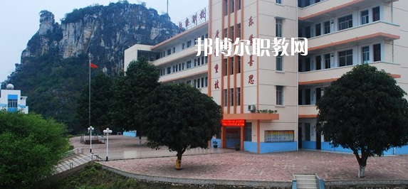 扶綏縣職業(yè)技術(shù)學(xué)校2020年報(bào)名條件、招生要求、招生對(duì)象