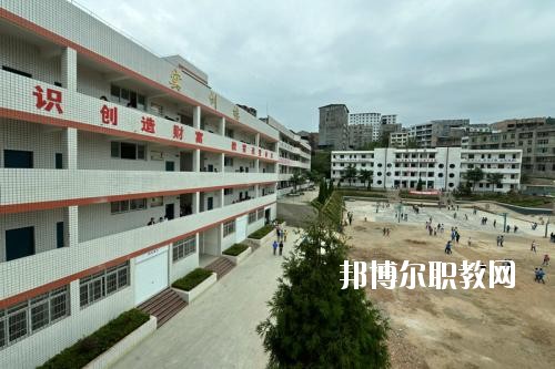 平昌縣職業(yè)中學(xué)2020年報名條件、招生要求、招生對象