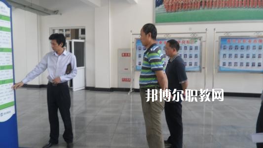 蘆山縣職業(yè)高級(jí)中學(xué)2020年報(bào)名條件、招生要求、招生對(duì)象