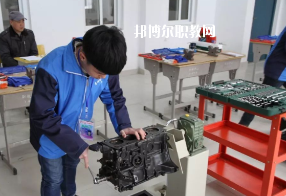 合肥市工程技術(shù)學(xué)校2020年報名條件、招生要求、招生對象