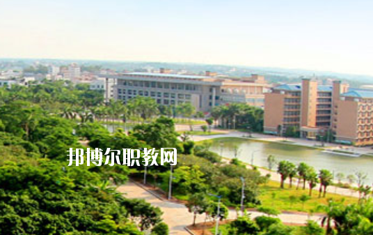 湛江理工職業(yè)學(xué)校2020年報名條件、招生要求、招生對象