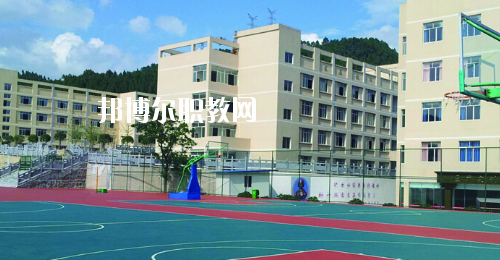 銅仁碧江區(qū)中等職業(yè)學校2020年報名條件、招生要求、招生對象