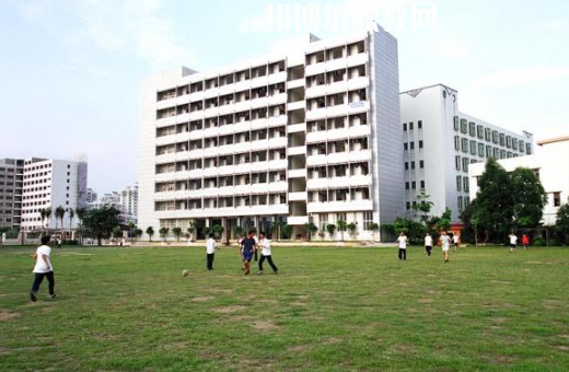 廣州市番禺區(qū)職業(yè)技術(shù)學校地址在哪里