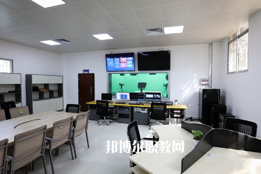 深圳市龍崗區(qū)第二職業(yè)技術(shù)學(xué)校怎么樣、好不好
