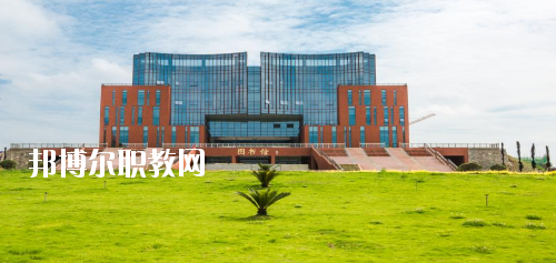 安順職業(yè)技術(shù)學(xué)院(中職部)2020年報(bào)名條件、招生要求、招生對象
