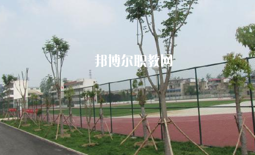 安徽2020年高鐵學校適合女生學嗎