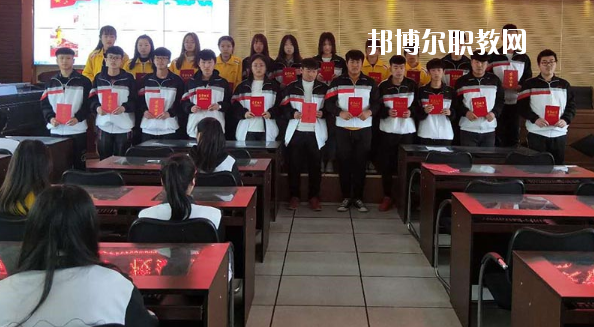 承德科技管理工程學(xué)校2020年報(bào)名條件、招生要求、招生對(duì)象