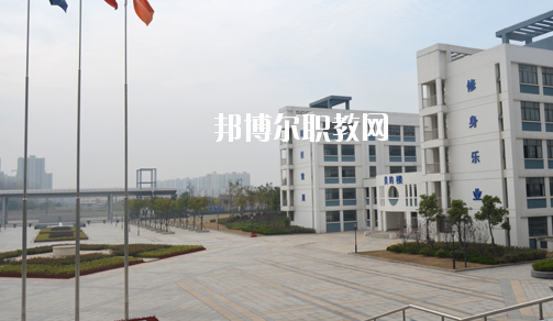 安徽2020年初中生能上鐵路學(xué)校嗎