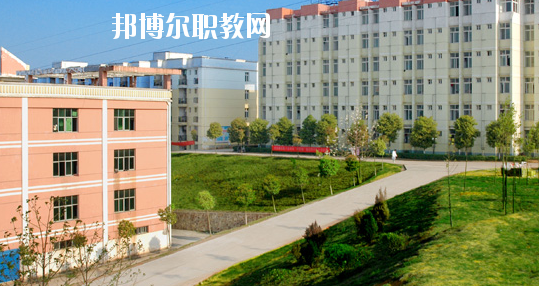 江西2020年讀鐵路學校的大專