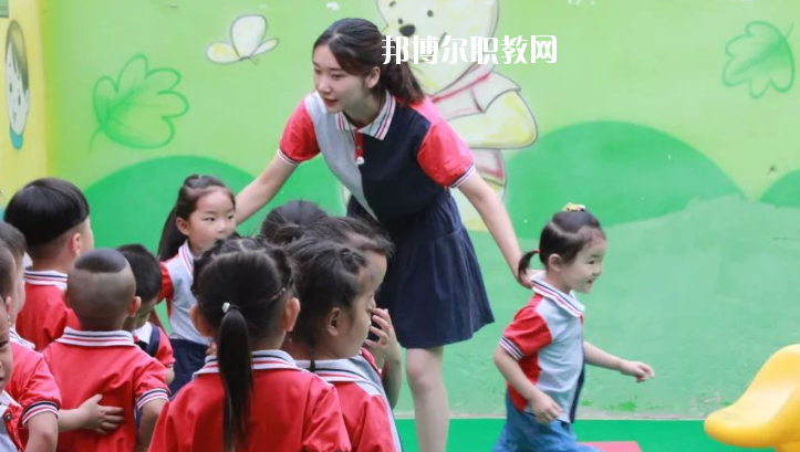 湖北2020年幼師學(xué)校專(zhuān)業(yè)學(xué)什么
