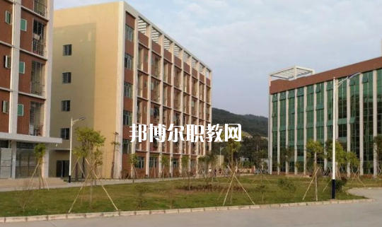 龍門縣職業(yè)技術(shù)學(xué)校2020年報(bào)名條件、招生要求、招生對象