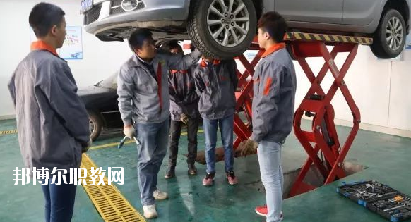 廣東2020年讀汽修學(xué)校有什么專(zhuān)業(yè)