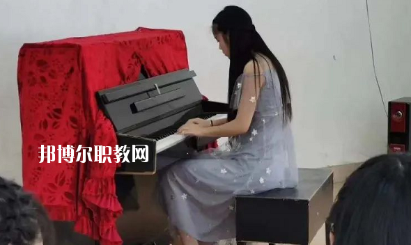 梅州五洲學(xué)校2020年學(xué)費(fèi)、收費(fèi)多少