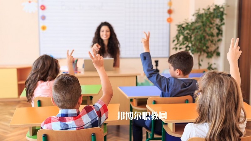 四川2020年初中生可以去讀什么幼師學(xué)校