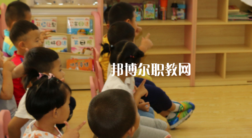 貴州2020年適合男生的幼師學校專業(yè)