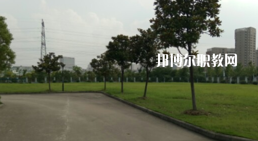 安徽2020年男生可以讀鐵路學校嗎