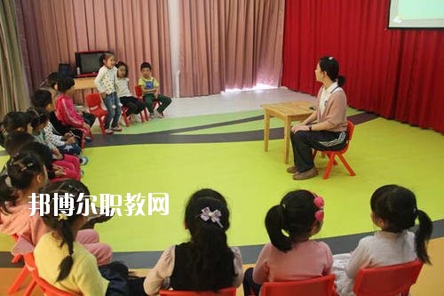 四川2020年初中生上幼師學校好嗎