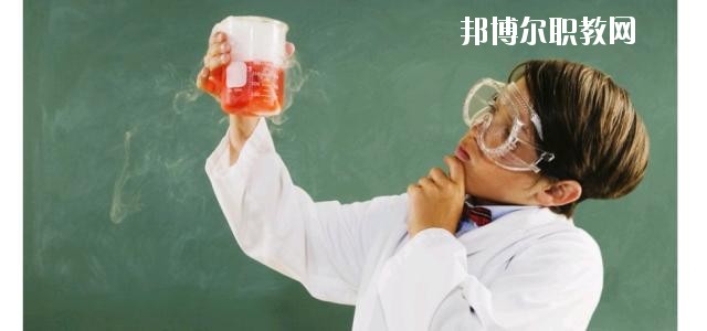 四川2020年初中生上幼師學(xué)校
