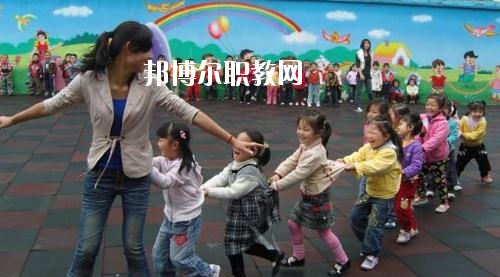 貴州2020年幼師學(xué)校都有什么專業(yè)適合女生
