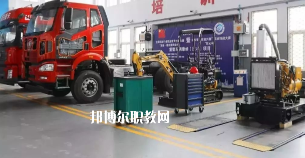 廣東2020年男生上汽修學(xué)校學(xué)什么專業(yè)好