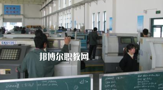 含山電子工程學(xué)校2020年報(bào)名條件、招生要求、招生對(duì)象
