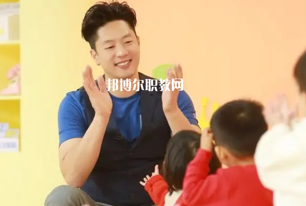 湖北2020年幼師學(xué)校讀出來(lái)是什么文憑