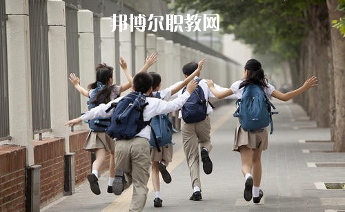 四川2020年大專學(xué)校有哪些有幼師學(xué)校