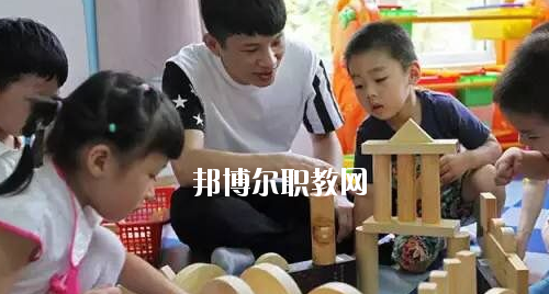 貴州2020年讀幼師學(xué)校學(xué)什么有前途
