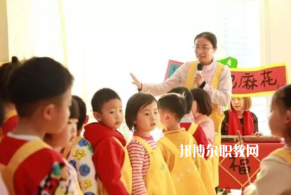 湖北2020年讀幼師學?？梢钥即髮W嗎