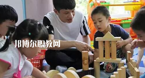 貴州2020年讀幼師學校多少錢
