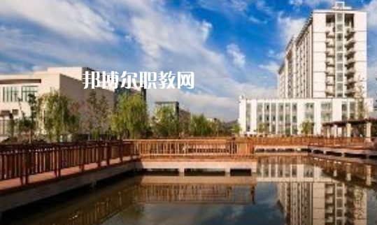 淮北工業(yè)與藝術學校2020年招生辦聯(lián)系電話