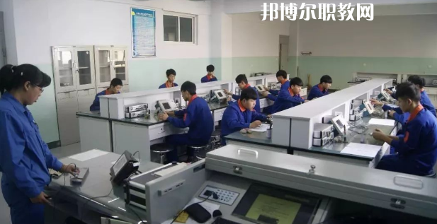廣東2021年女生上什么汽修學(xué)校好