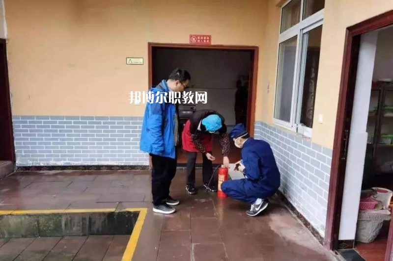 四川2021年初中生學消防技術(shù)工程學校的學校