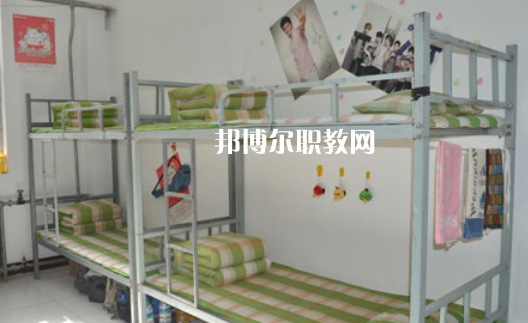 廣東肇慶四會中等專業(yè)學校2021年宿舍條件