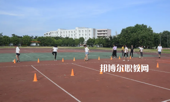 吳川職業(yè)高級(jí)中學(xué)2021年報(bào)名條件、招生要求、招生對(duì)象