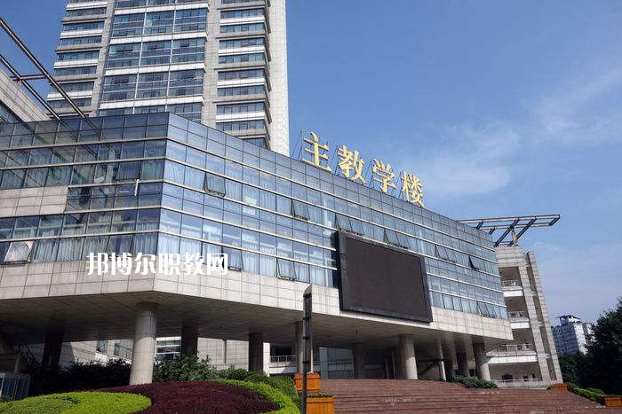 四川涼山衛(wèi)生學校2021年招生錄取分數線