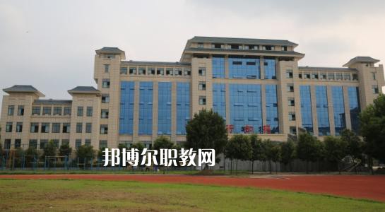 成都莊園機電職業(yè)技術學校2021年招生錄取分數線