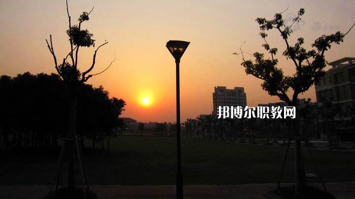 四川省德昌縣職業(yè)高級中學(xué)2021年招生錄取分數(shù)線