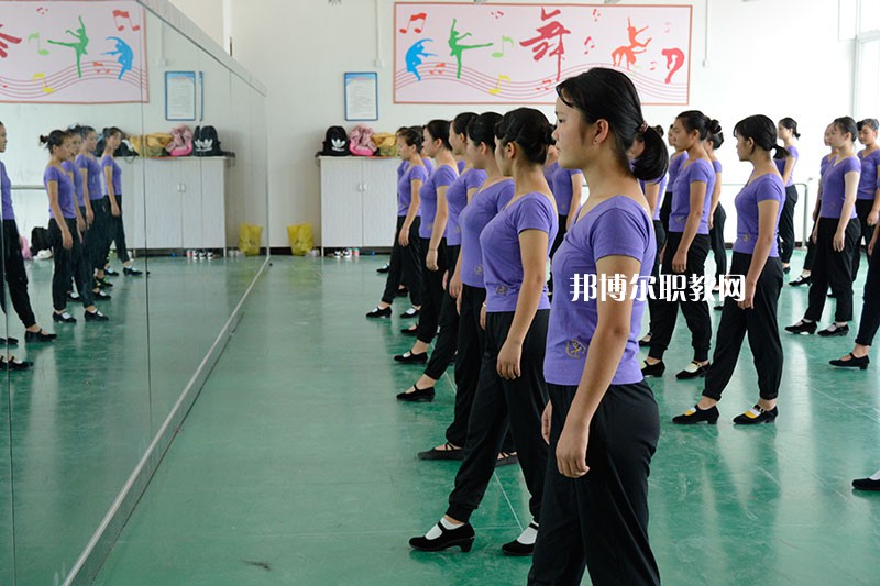 惠水中等職業(yè)學(xué)校2021年報(bào)名條件、招生要求